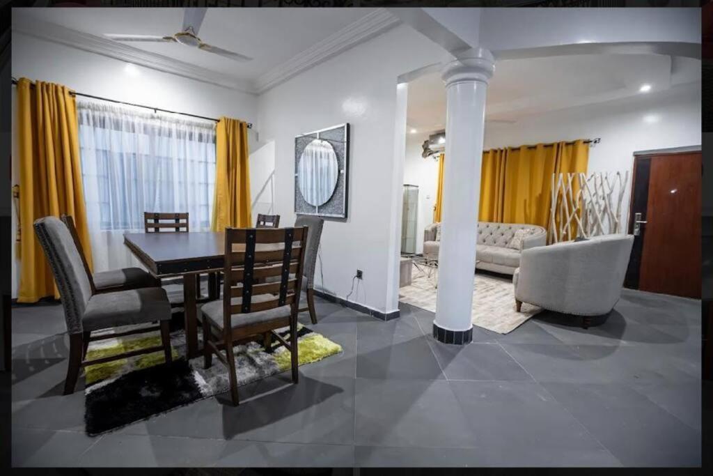 Cozy Penthouse ,Accra Ghana Owuraman المظهر الخارجي الصورة